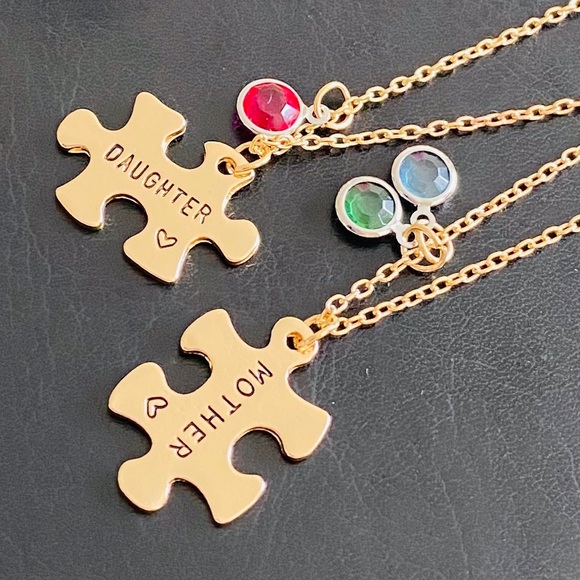 Jewelry - ⭐️NEW⭐️Mother-Daughter Puzzle Pieces Necklace Set